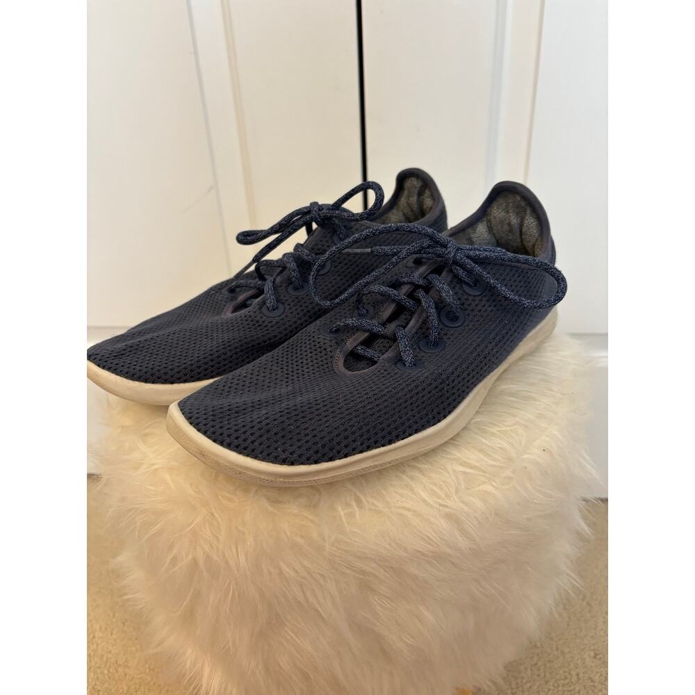 Allbirds Men's Navy Tree Runner size 10